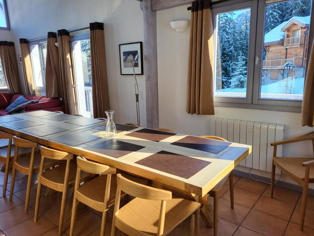 Chalé La Tania - 14 Personnes - 7 7 Salles De Bains - 40 M Des Pistes